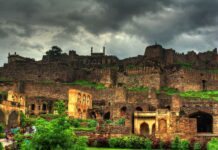 famous places to visit in Hyderabad